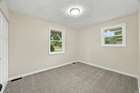 7060 W Crestwood Drive Delphi IN 46923