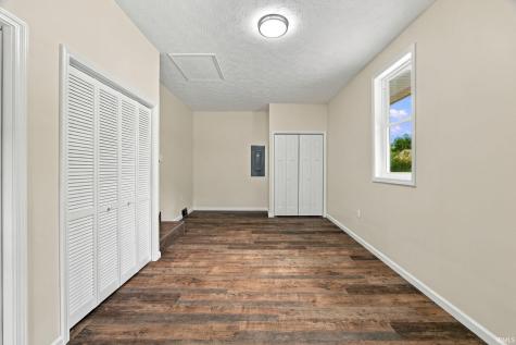 7060 W Crestwood Drive Delphi IN 46923