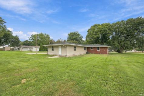 7060 W Crestwood Drive Delphi IN 46923