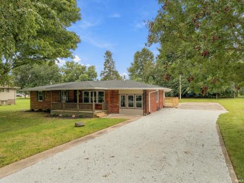 7060 W Crestwood Drive Delphi IN 46923