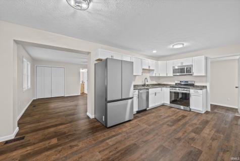 7060 W Crestwood Drive Delphi IN 46923