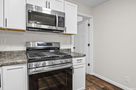 7060 W Crestwood Drive Delphi IN 46923