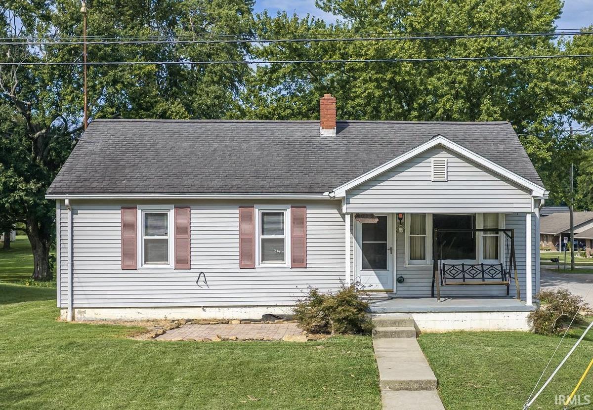 402 S Walnut Street Huntingburg IN 47542