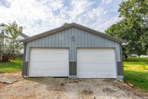 402 S Walnut Street Huntingburg IN 47542