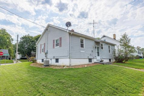 402 S Walnut Street Huntingburg IN 47542