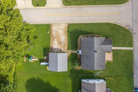 402 S Walnut Street Huntingburg IN 47542