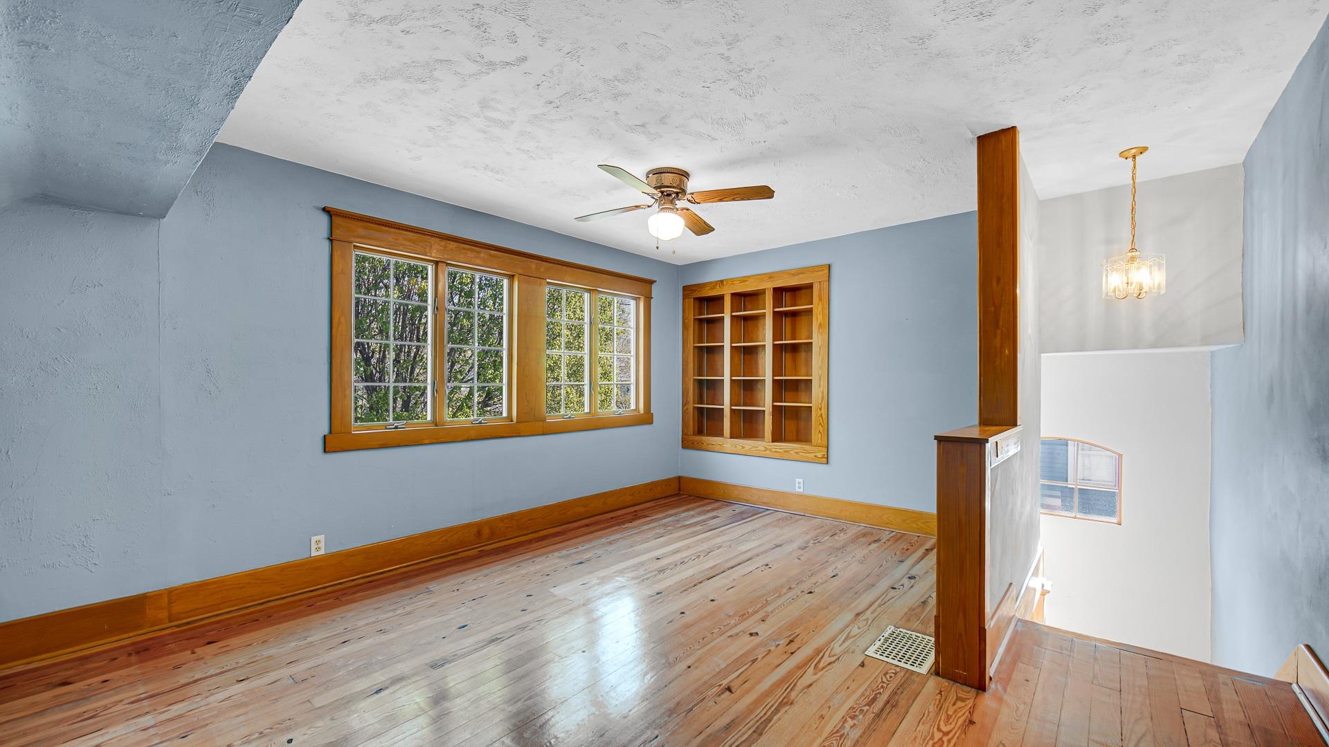 315 E Washington Street Culver IN 46511