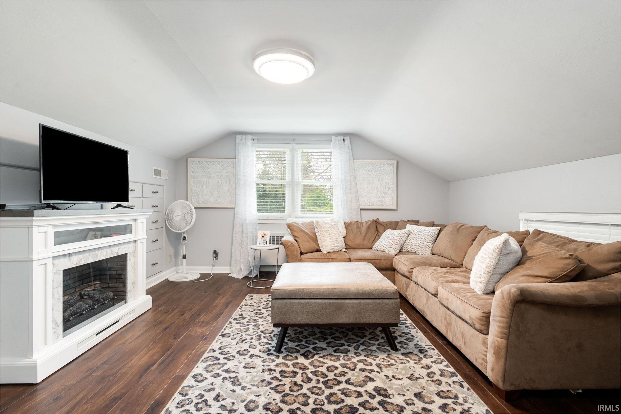 1866 Greenleaf Boulevard Elkhart IN 46514