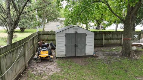 211 N Miller Manor Court Monticello IN 47960