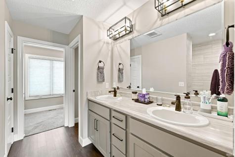 7474 Claypool Crossing Fort Wayne IN 46835