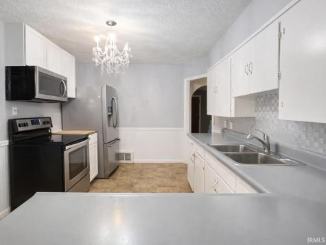 4341 S 8th Street Terre Haute IN 47802