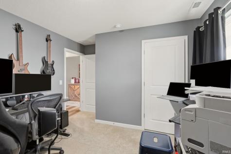 7902 Cordovan Cove Fort Wayne IN 46835