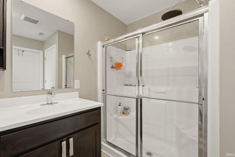 7902 Cordovan Cove Fort Wayne IN 46835