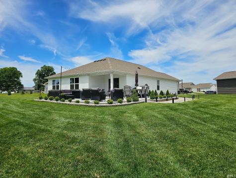 7902 Cordovan Cove Fort Wayne IN 46835