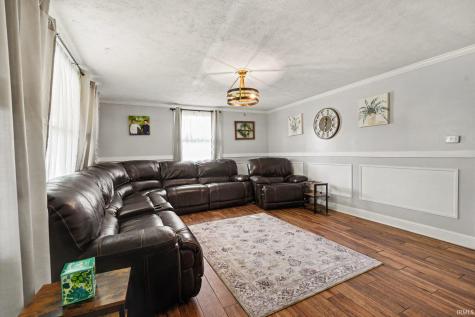 2021 S Walnut Street South Bend IN 46613