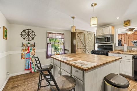 2021 S Walnut Street South Bend IN 46613