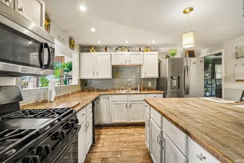 2021 S Walnut Street South Bend IN 46613