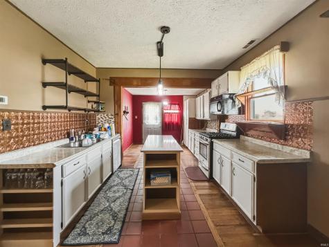 1251 W Jefferson Street Frankfort IN 46041