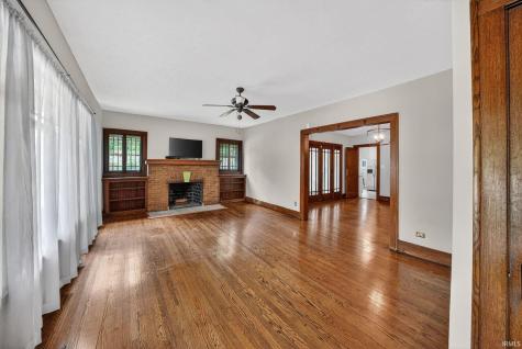 929 W Colfax Avenue South Bend IN 46601
