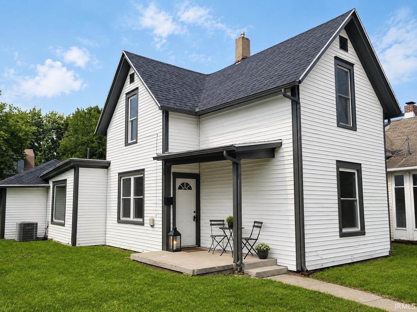 733 E Bronson Street South Bend IN 46601