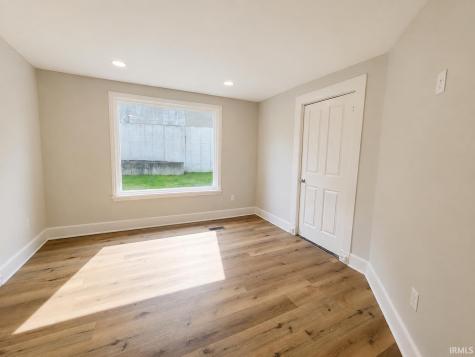 733 E Bronson Street South Bend IN 46601