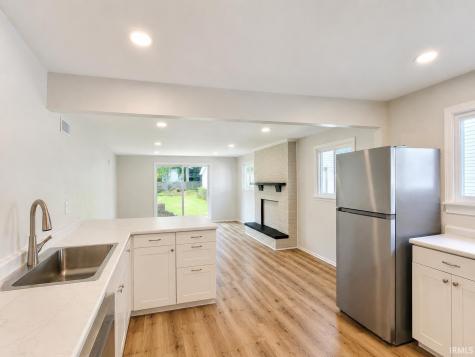 733 E Bronson Street South Bend IN 46601