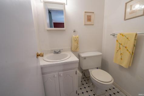315 N Chandler Drive Ellettsville IN 47429