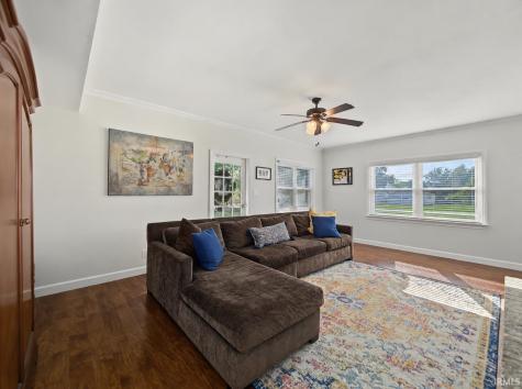 118 S Peerless Road Evansville IN 47712
