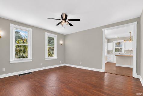 425 S 4th Street Vincennes IN 47591
