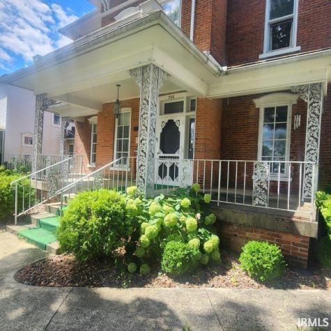 706 S Main Street Ligonier IN 46767