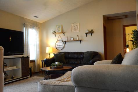 5643 N Bluegrass Circle Lafayette IN 47905