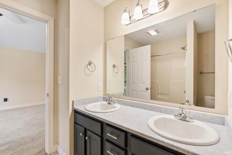 9622 Stowaway Cove Fort Wayne IN 46835
