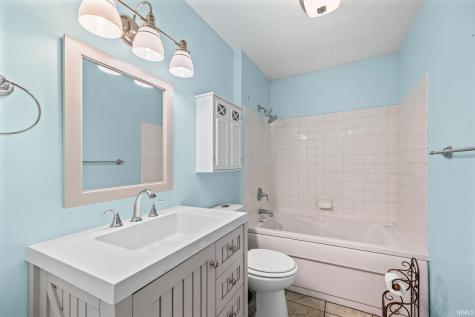 204 Stockbridge Lane Lafayette IN 47909