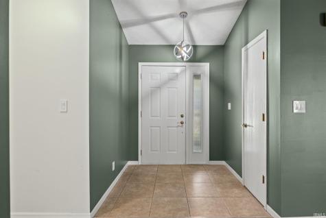 204 Stockbridge Lane Lafayette IN 47909