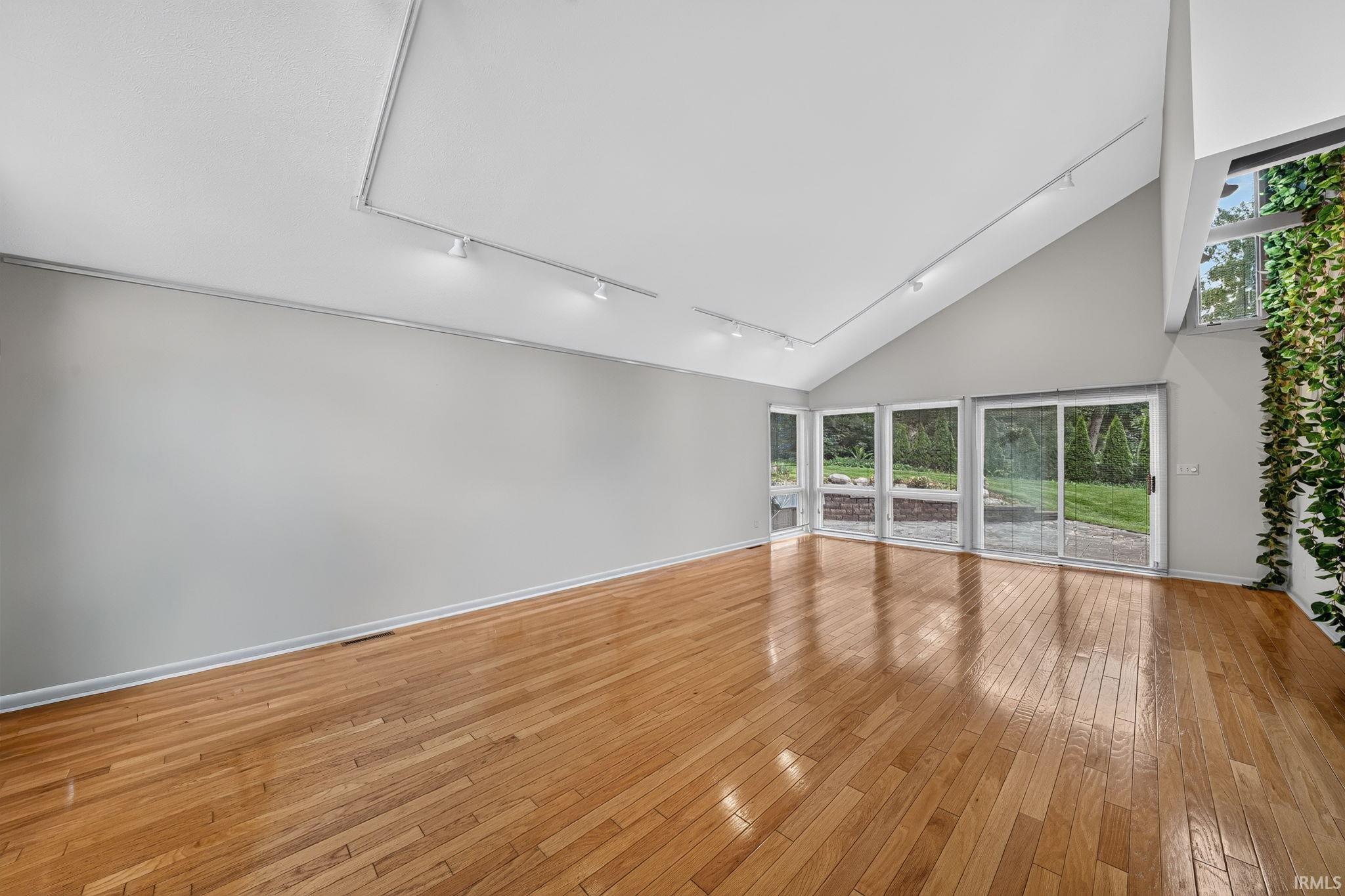 17130 Ridgefield Court Granger IN 46530