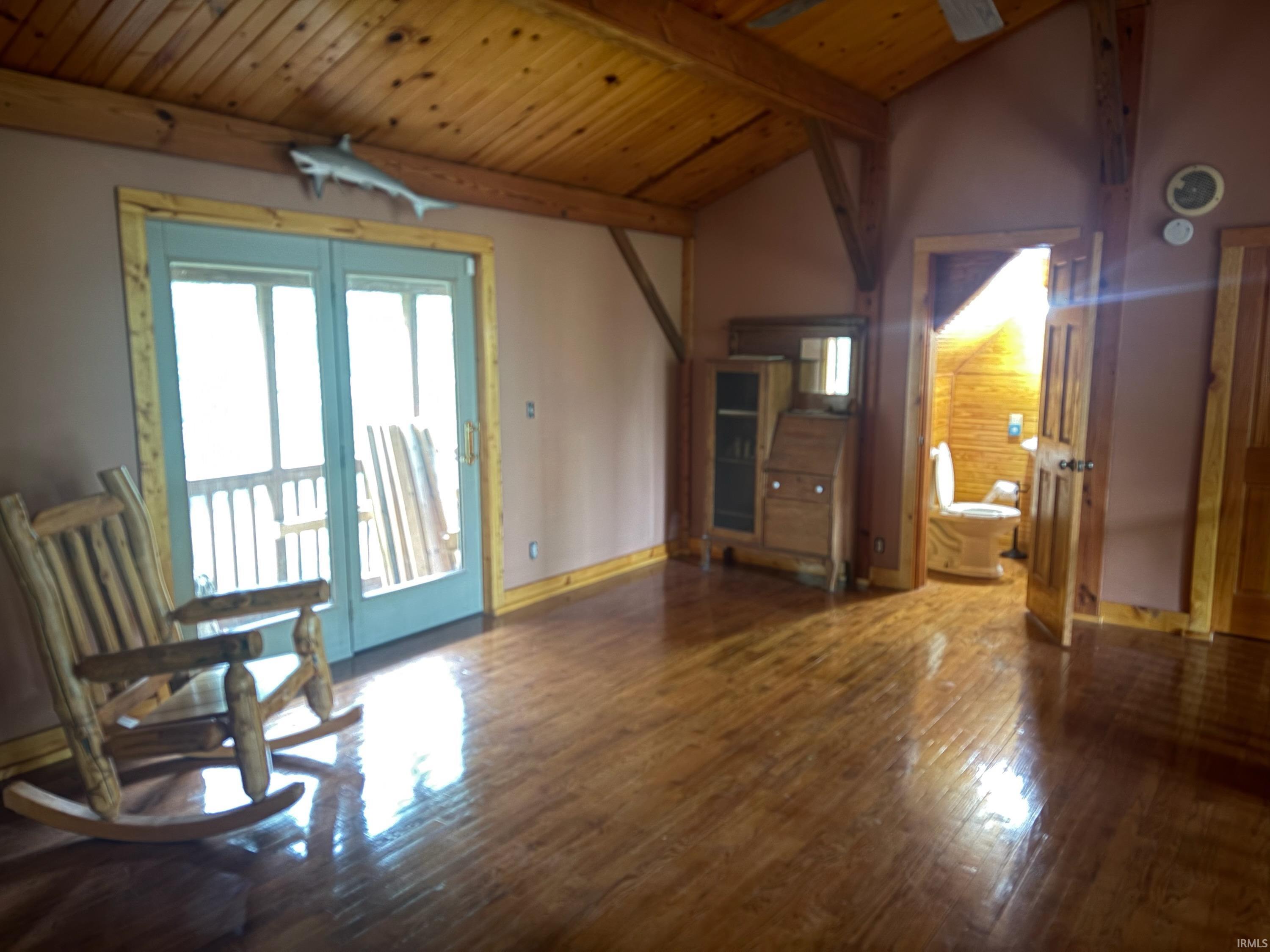 18440 12th Road Plymouth IN 46563