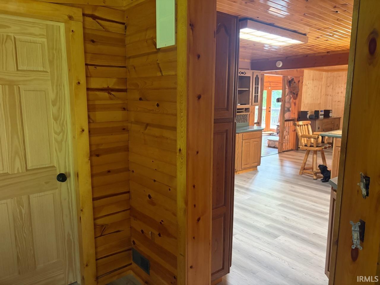 18440 12th Road Plymouth IN 46563