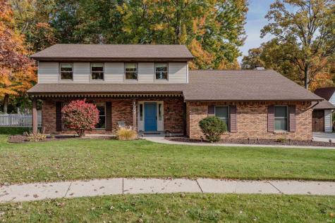 1927 Candlewick Court Fort Wayne IN 46804