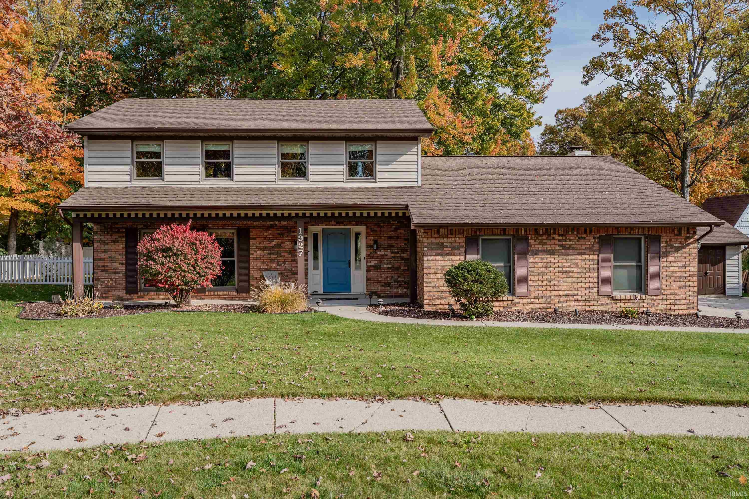1927 Candlewick Court Fort Wayne IN 46804
