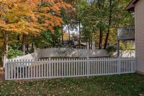 1927 Candlewick Court Fort Wayne IN 46804