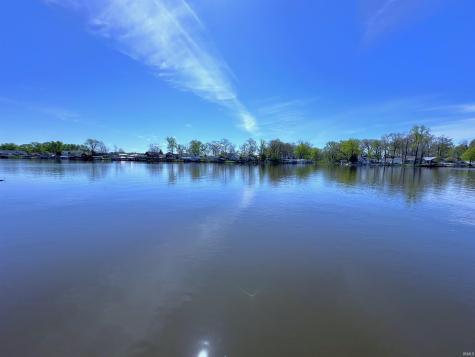 5162 E Quiet Water Court Monticello IN 47960