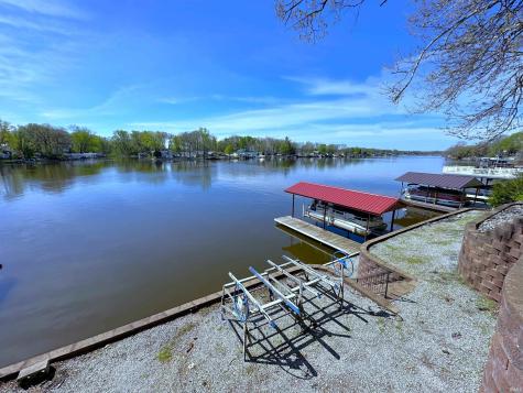 5162 E Quiet Water Court Monticello IN 47960
