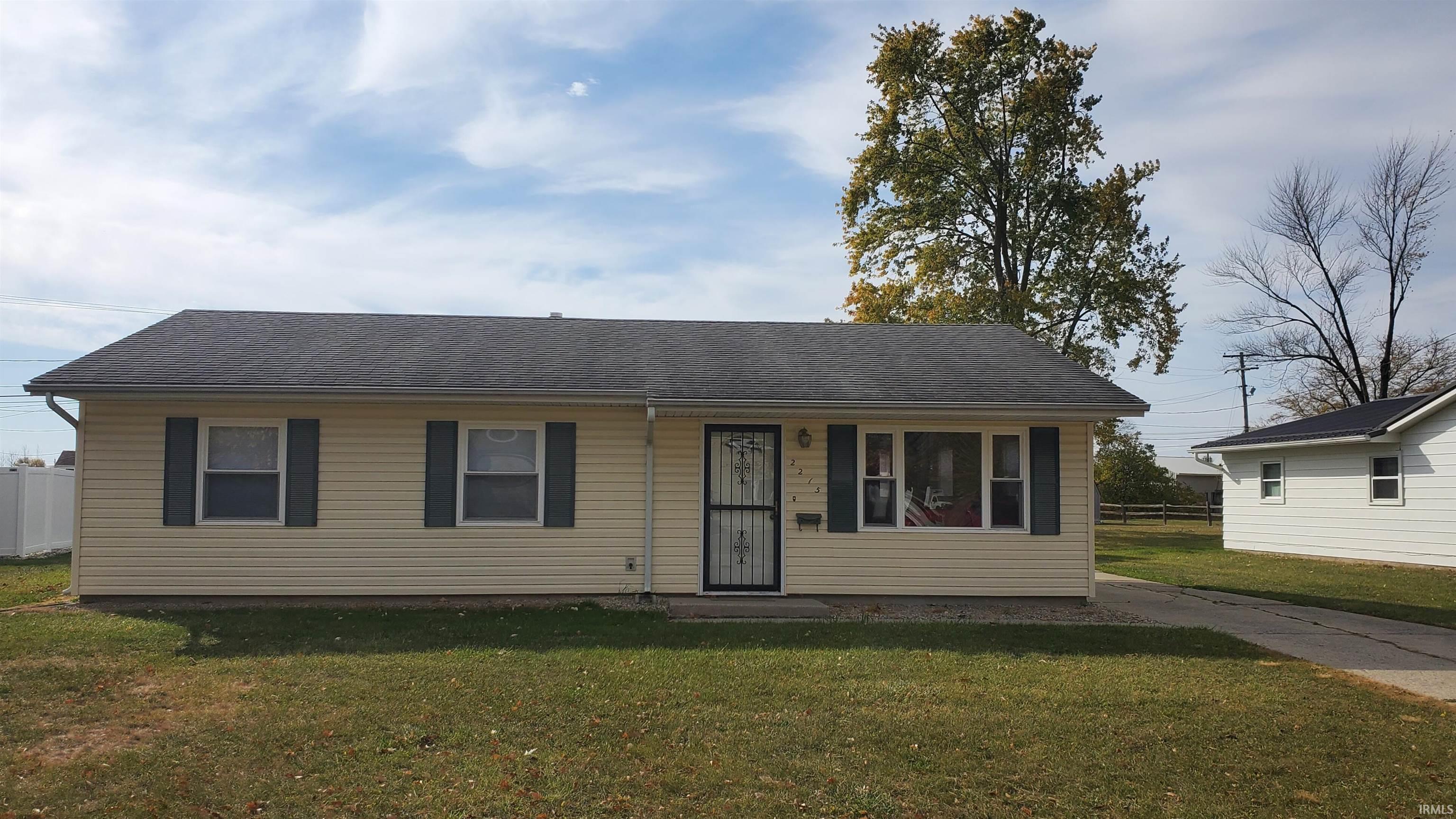 2215 Saint Louis Avenue Fort Wayne IN 46819