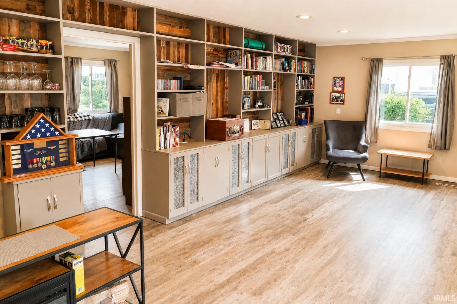 1917 Malvern Way South Bend IN 46614