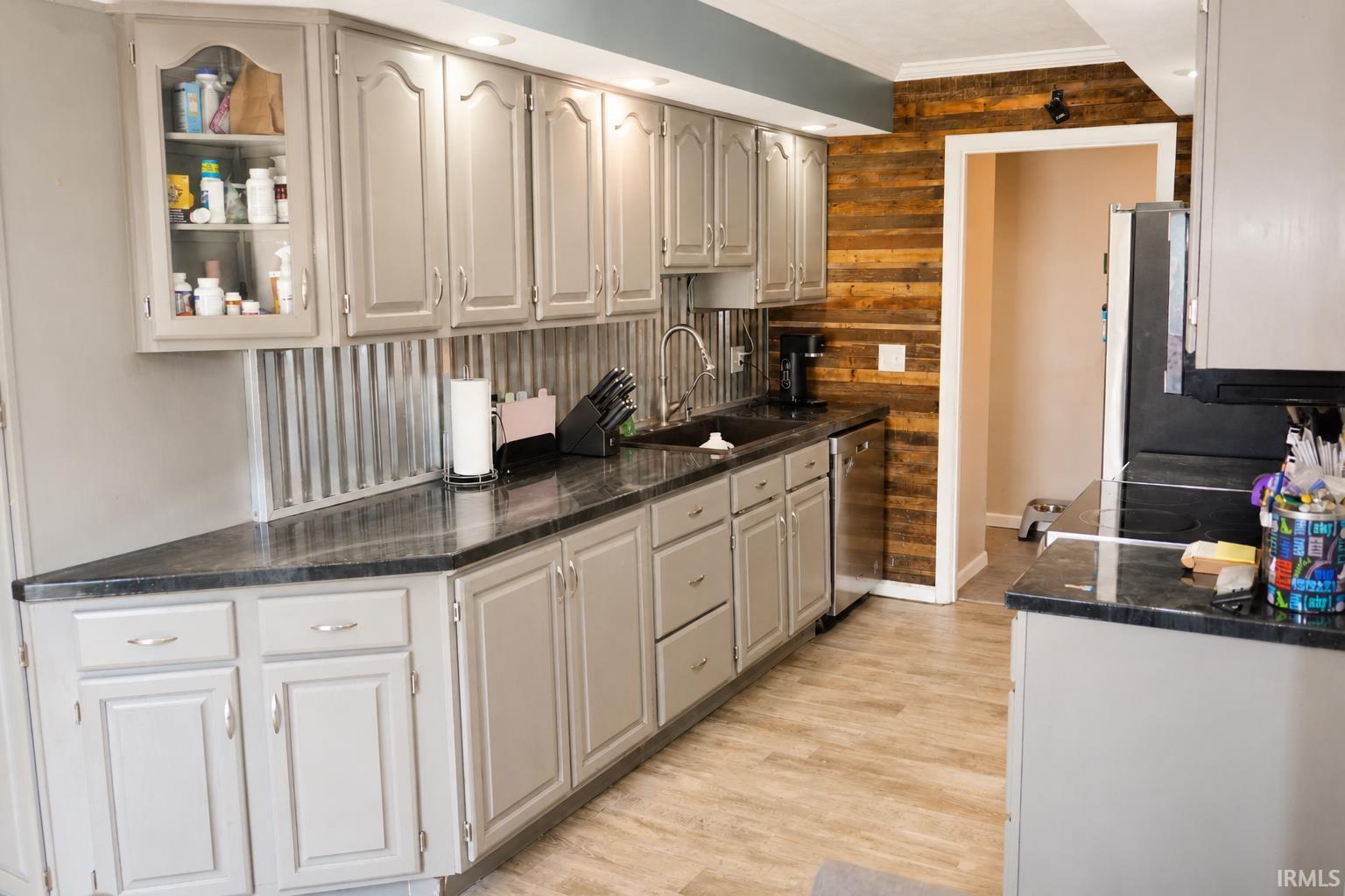 1917 Malvern Way South Bend IN 46614