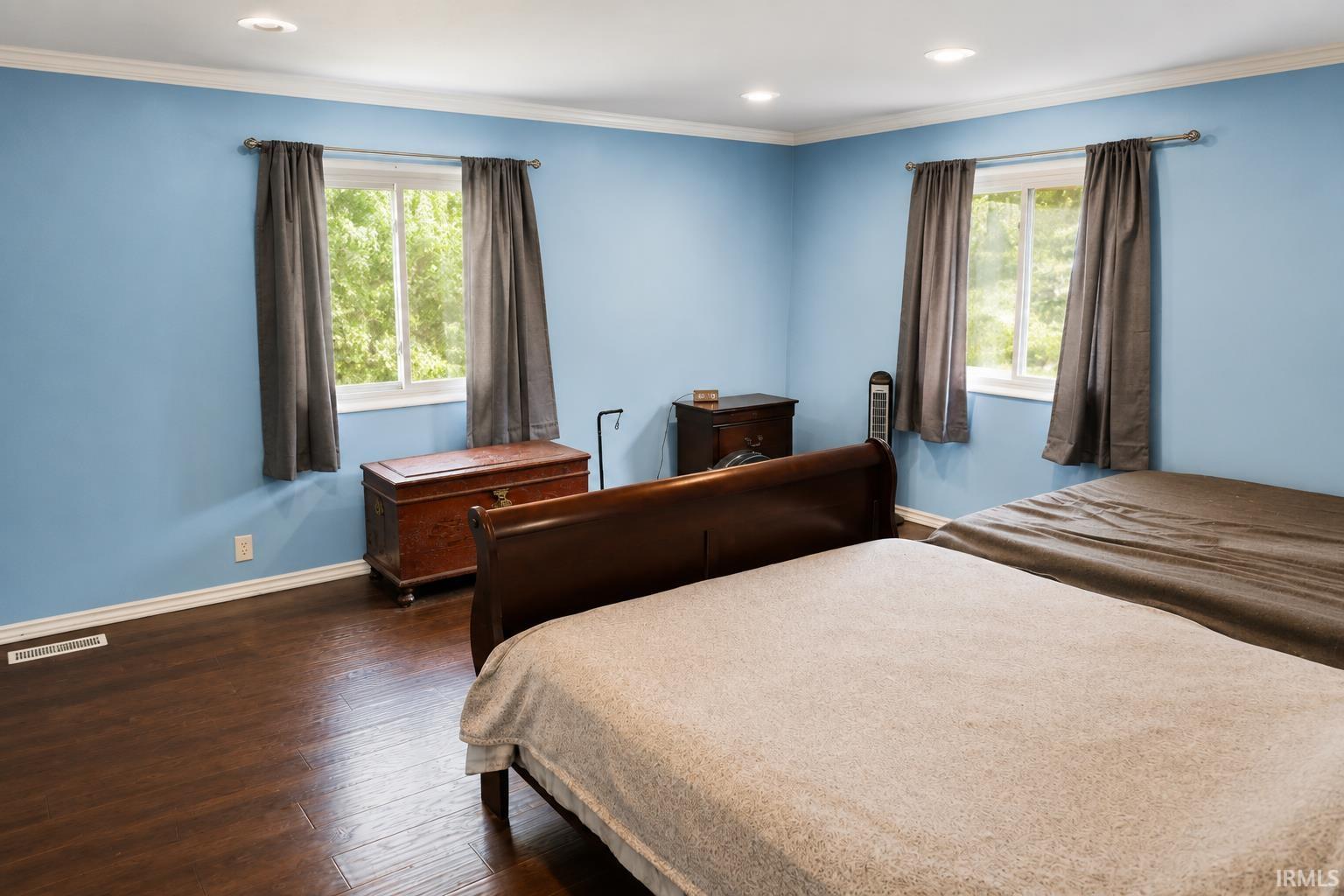 1917 Malvern Way South Bend IN 46614