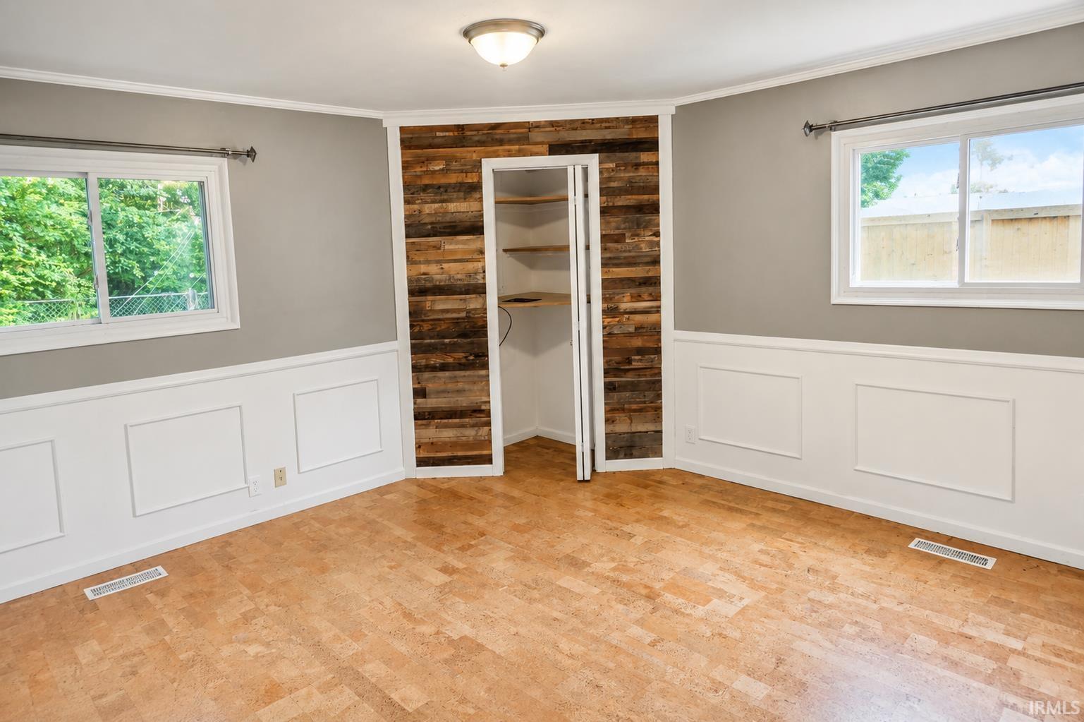 1917 Malvern Way South Bend IN 46614
