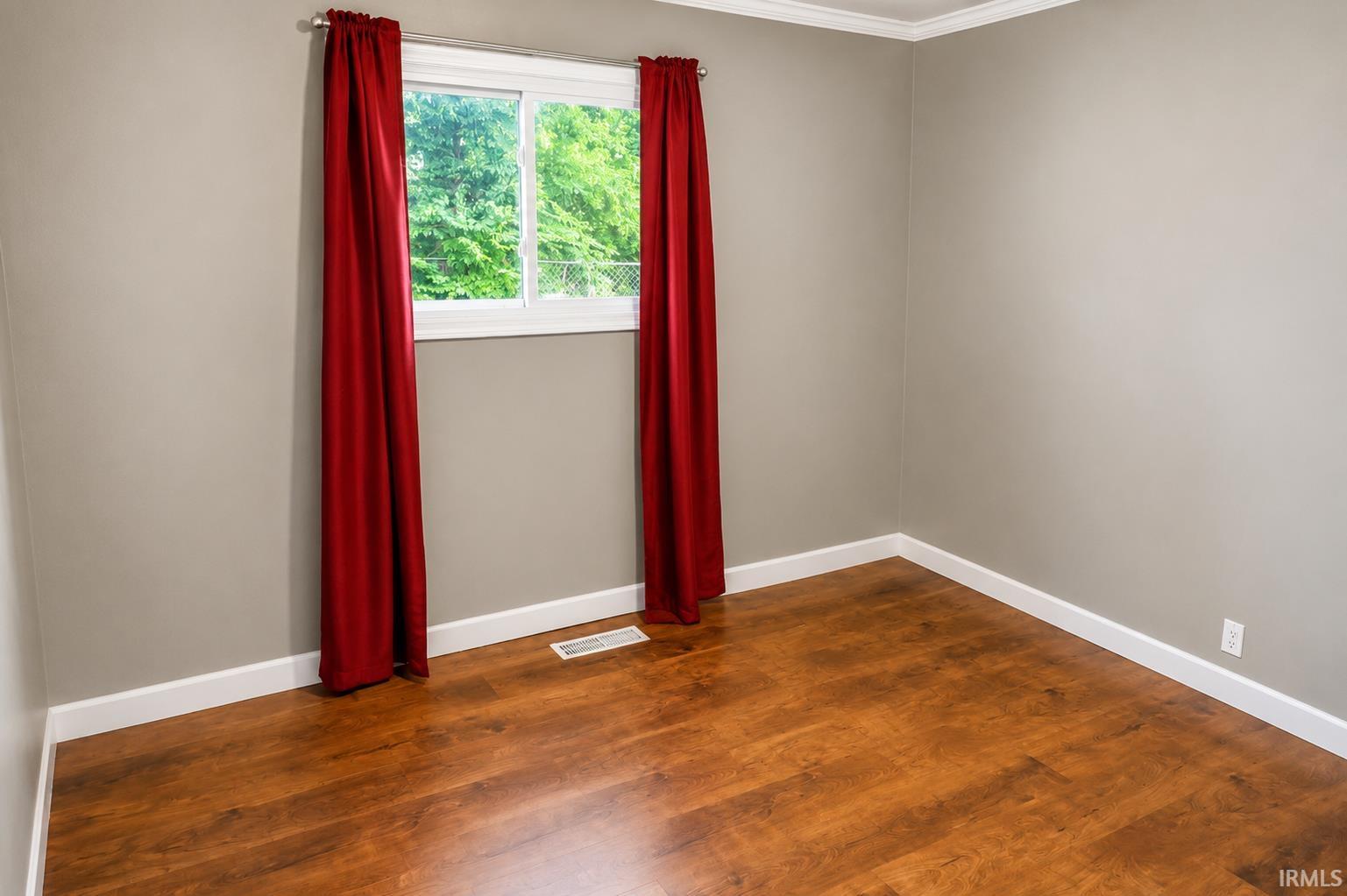 1917 Malvern Way South Bend IN 46614