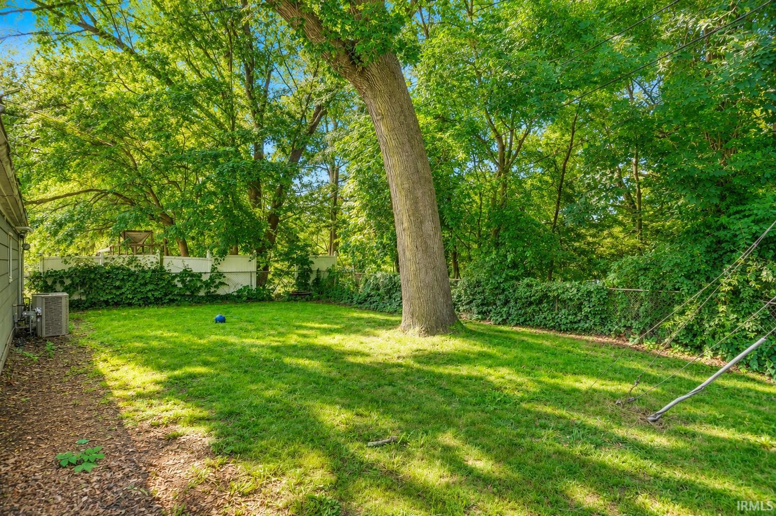 1917 Malvern Way South Bend IN 46614