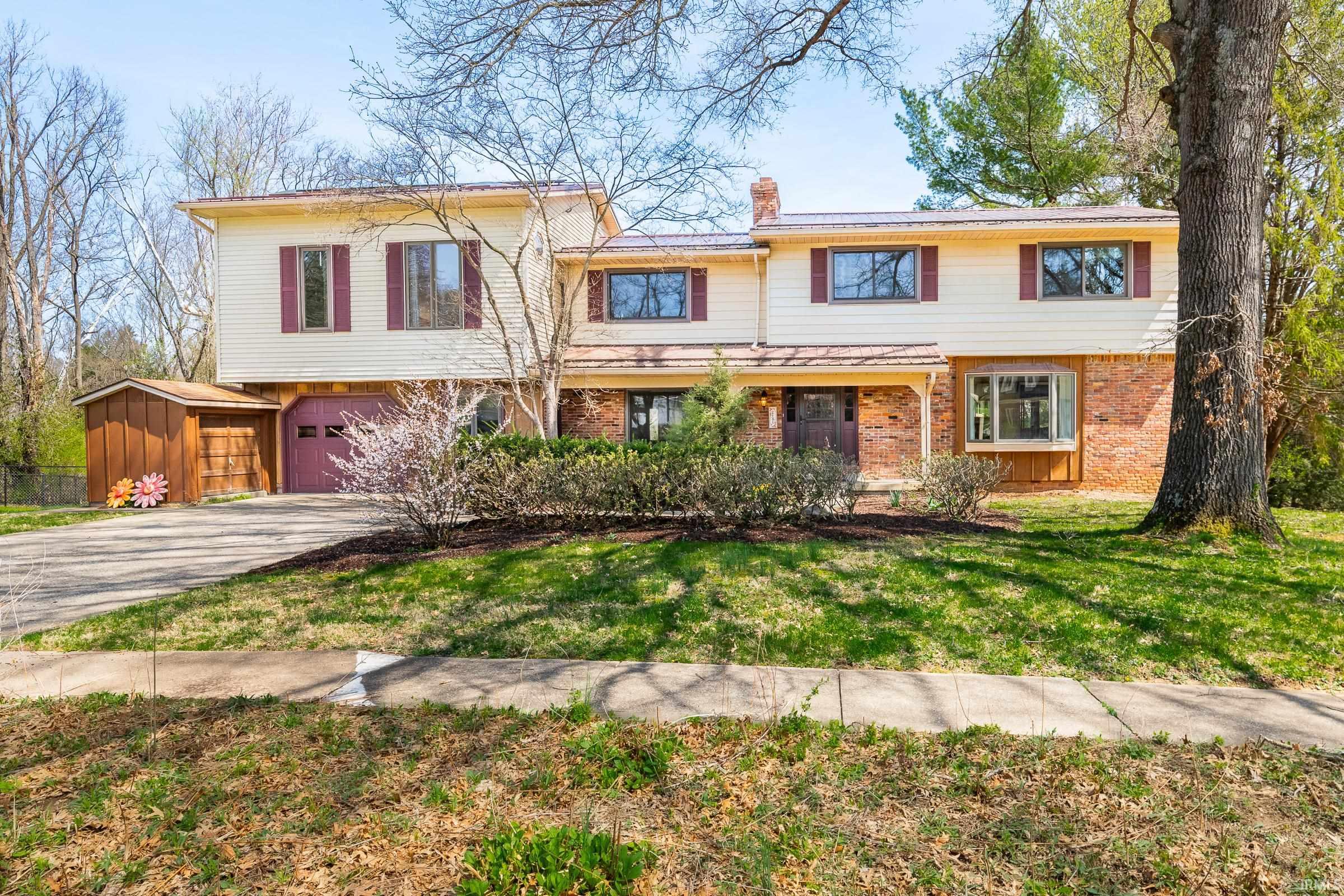 Bloomington IN, 2131 E Meadow Bluff Court